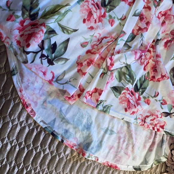 Show Me Your MuMu Pink Roses Intimate Robe - Picture 8 of 14